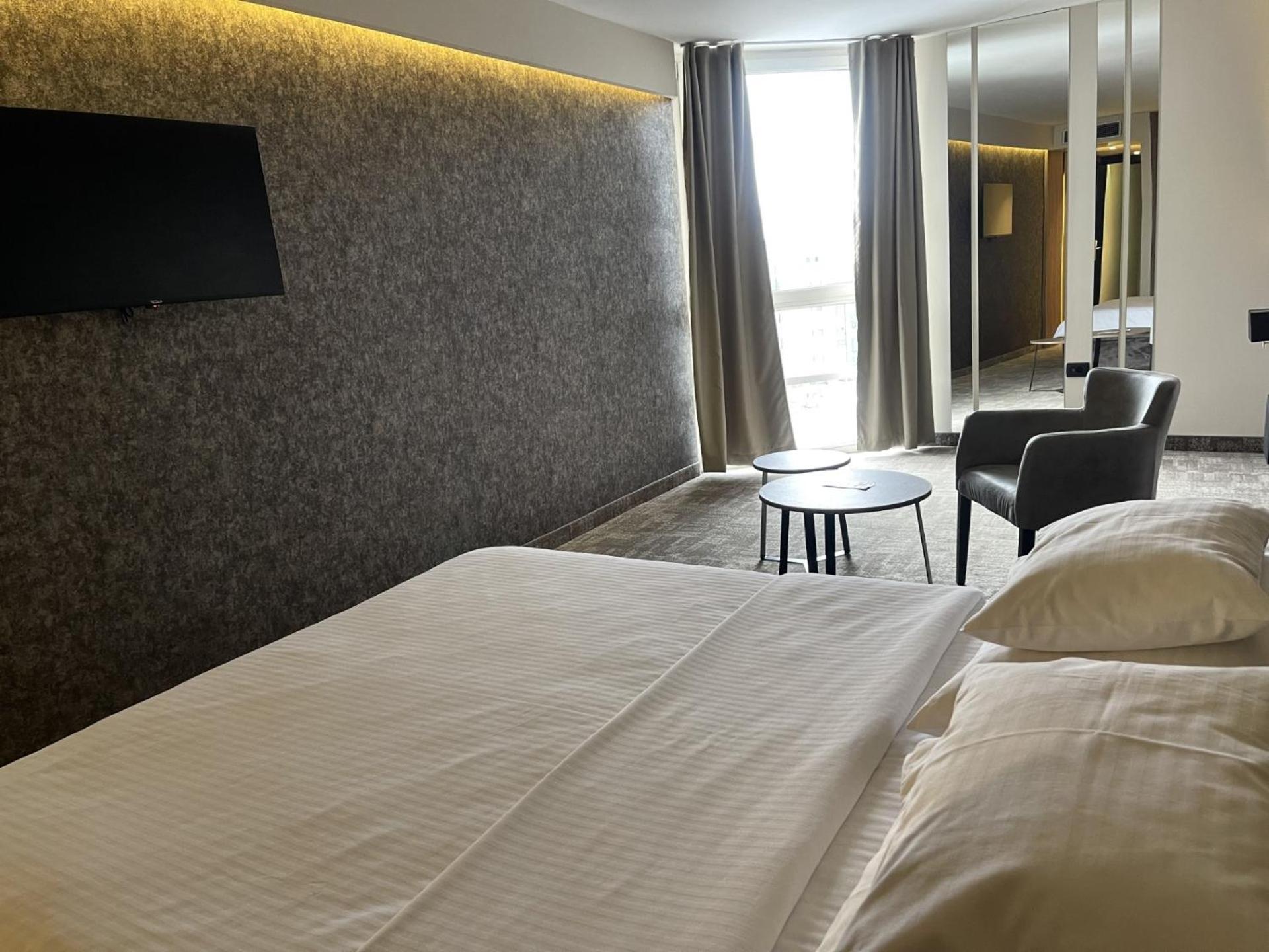 Hotel Bosna Banja Luka Zewnętrze zdjęcie